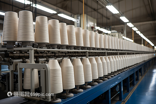 工廠中的紗線(xiàn) 從原料到成品，紡織工業(yè)的隱形服務(wù)脈絡(luò)